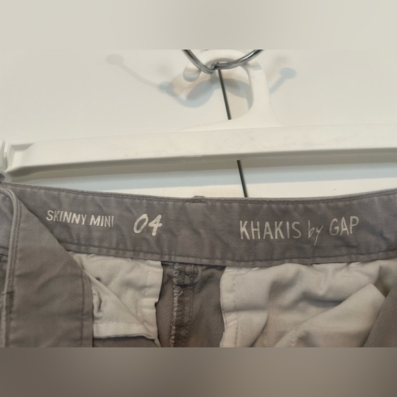 2 pants for a price - Picture 3 of 5